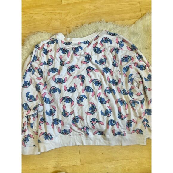 Disney Stitch pull over sweater plus size 3X - Picture 7 of 8